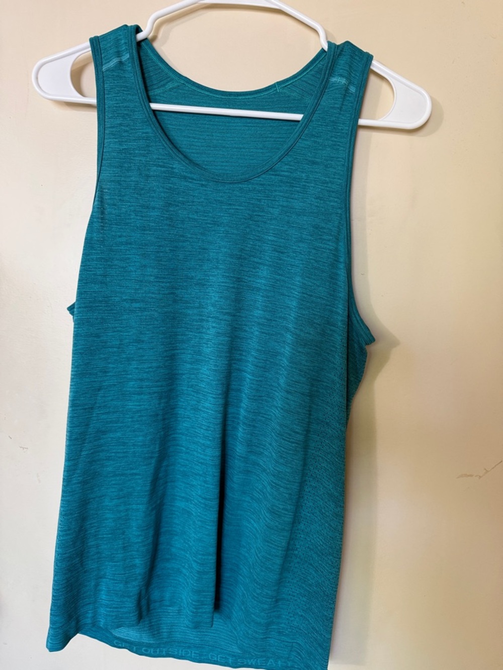 Lululemon tank